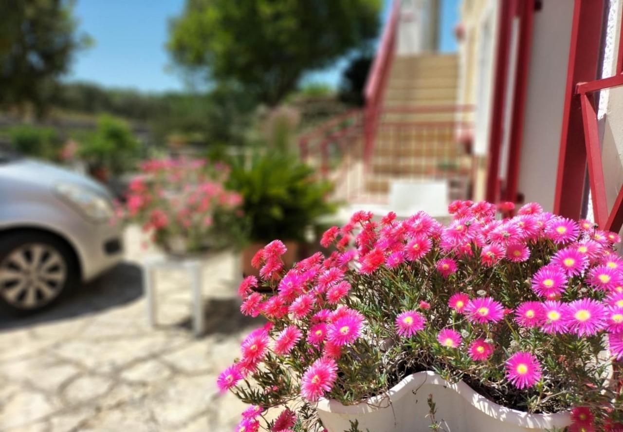 Il Giardino Delle Fate Hotel La Correggia Buitenkant foto